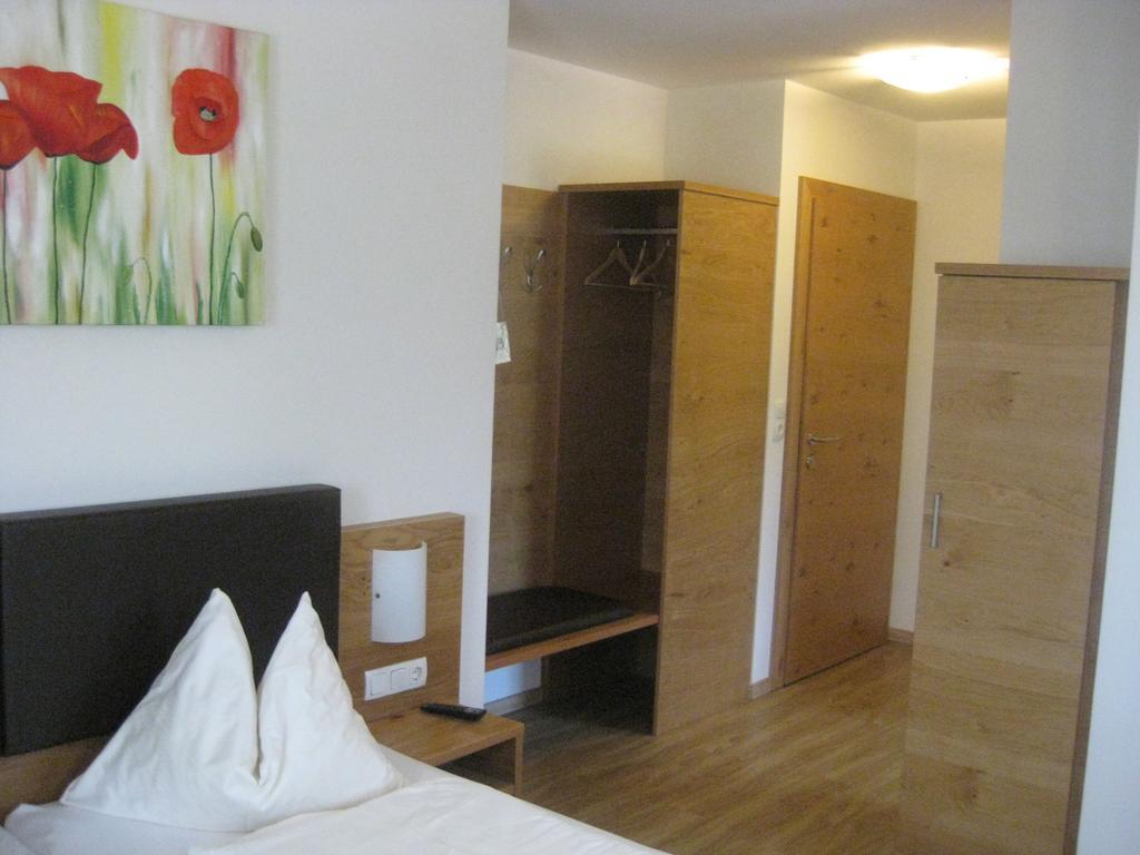 Gasthof Muhr Wirt Z'Bierbaum Hotel Gampern Room photo