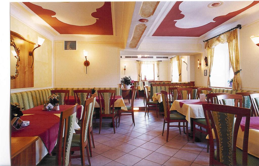 Gasthof Muhr Wirt Z'Bierbaum Hotel Gampern Exterior photo