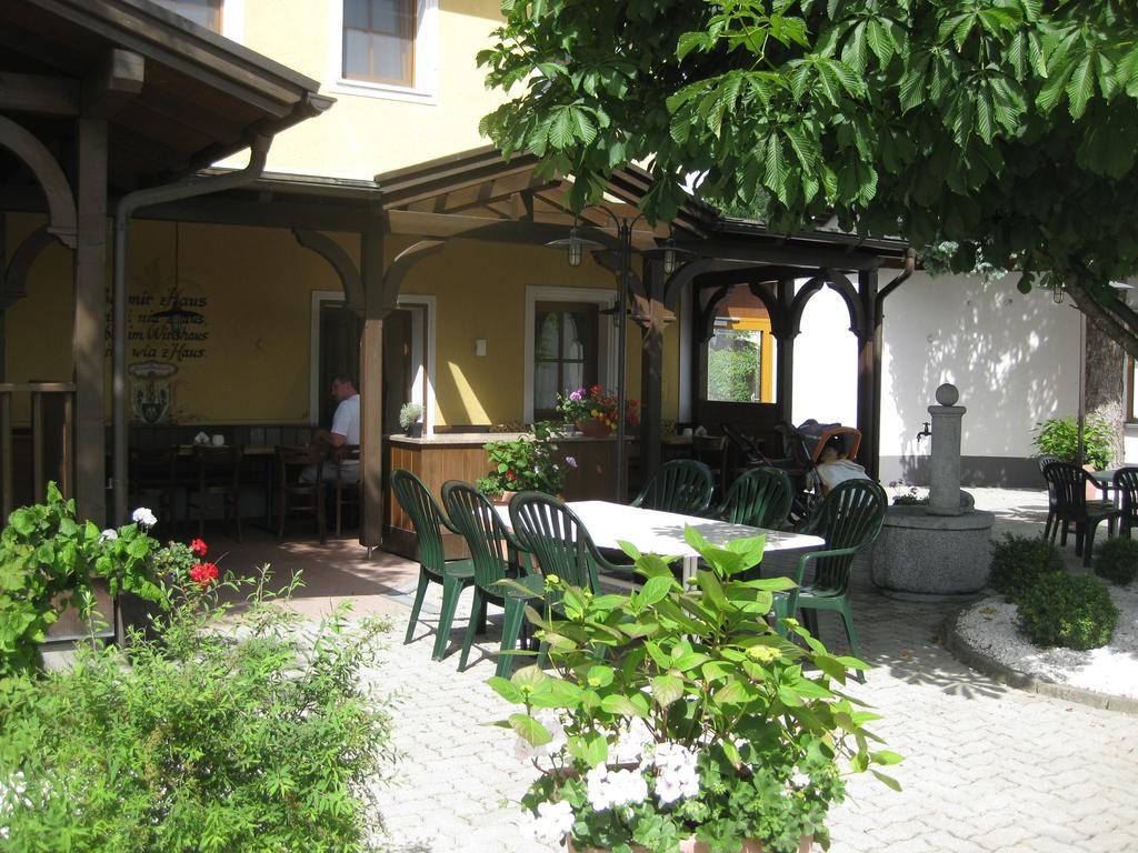 Gasthof Muhr Wirt Z'Bierbaum Hotel Gampern Exterior photo